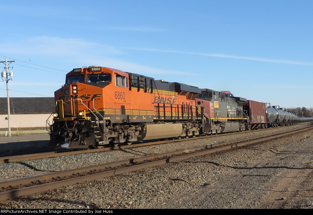 BNSF 6860 West